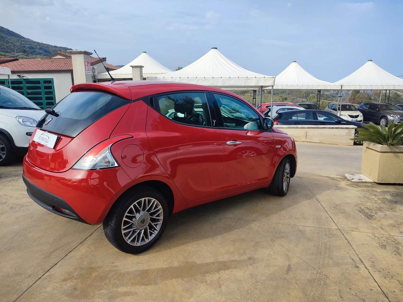 Lancia Ypsilon 1.2 69 CV 5 porte Gold