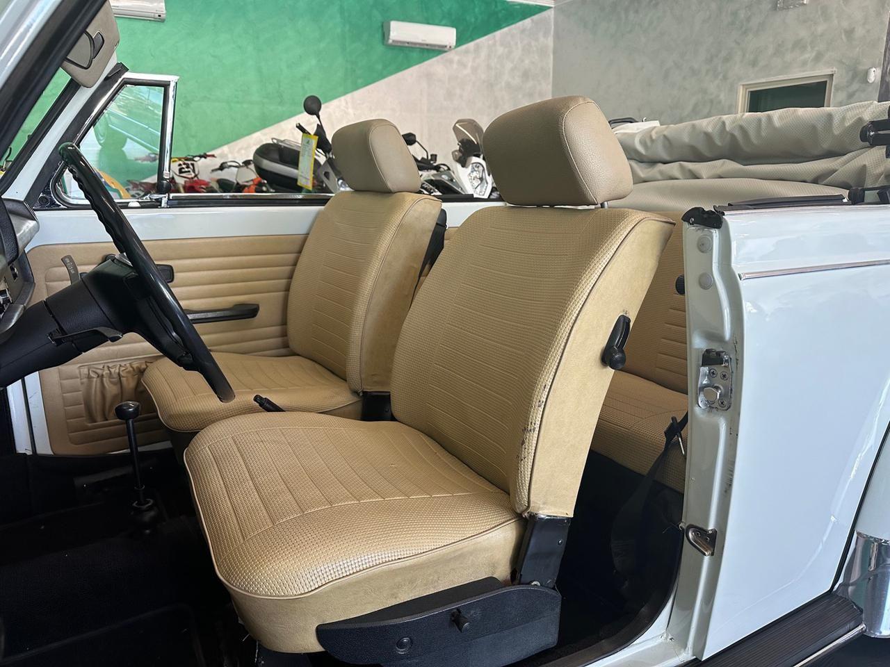 VOLKSWAGEN Maggiolino Cabrio*Completamente restaurata