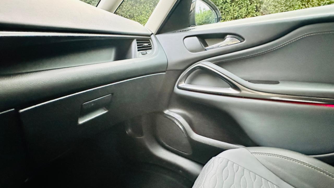 Opel Zafira Tourer 2.0 CDTi 130CV. 7 posti. Multispazio