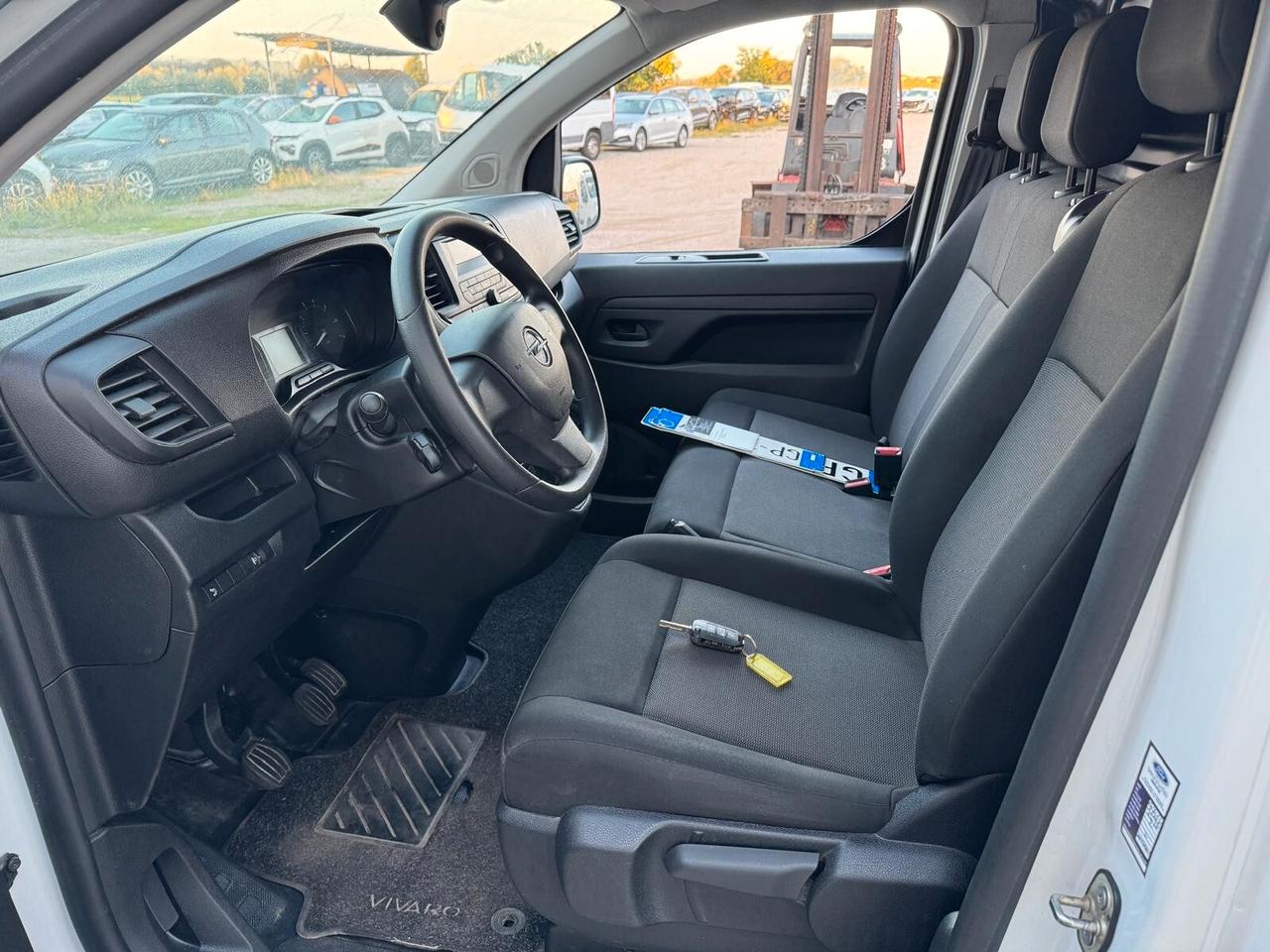 Opel Vivaro C Combi L 1.5d PASSO LUNGO MOTORE KO