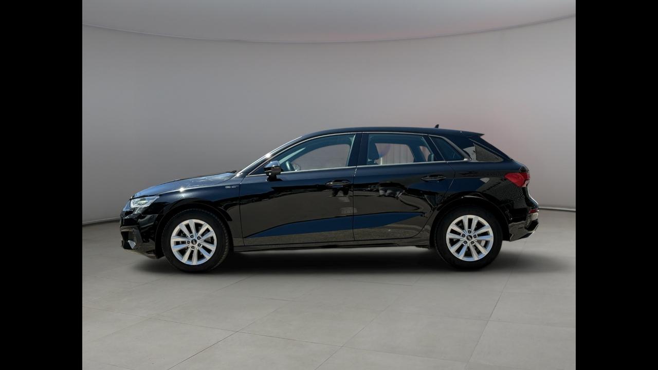 AUDI A3 IV 2020 Sportback - A3 Sportback 30 2.0 tdi Business s-tr