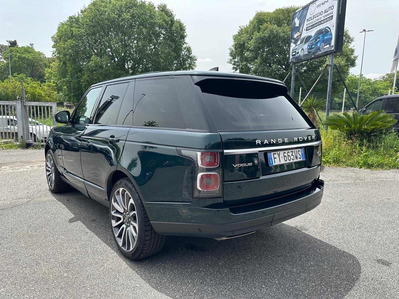 Land Rover Range Rover Range Rover 3.0 SDV6 HSE FOND ENTERTAIMENT BLACK Edition