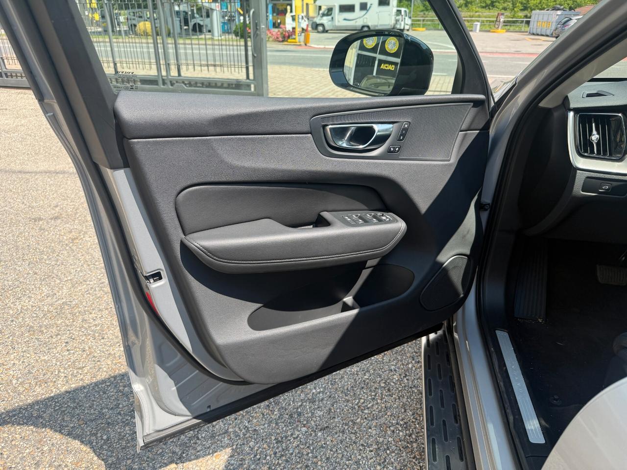 Volvo XC 60 XC60 B5 AWD automatico Plus Dark