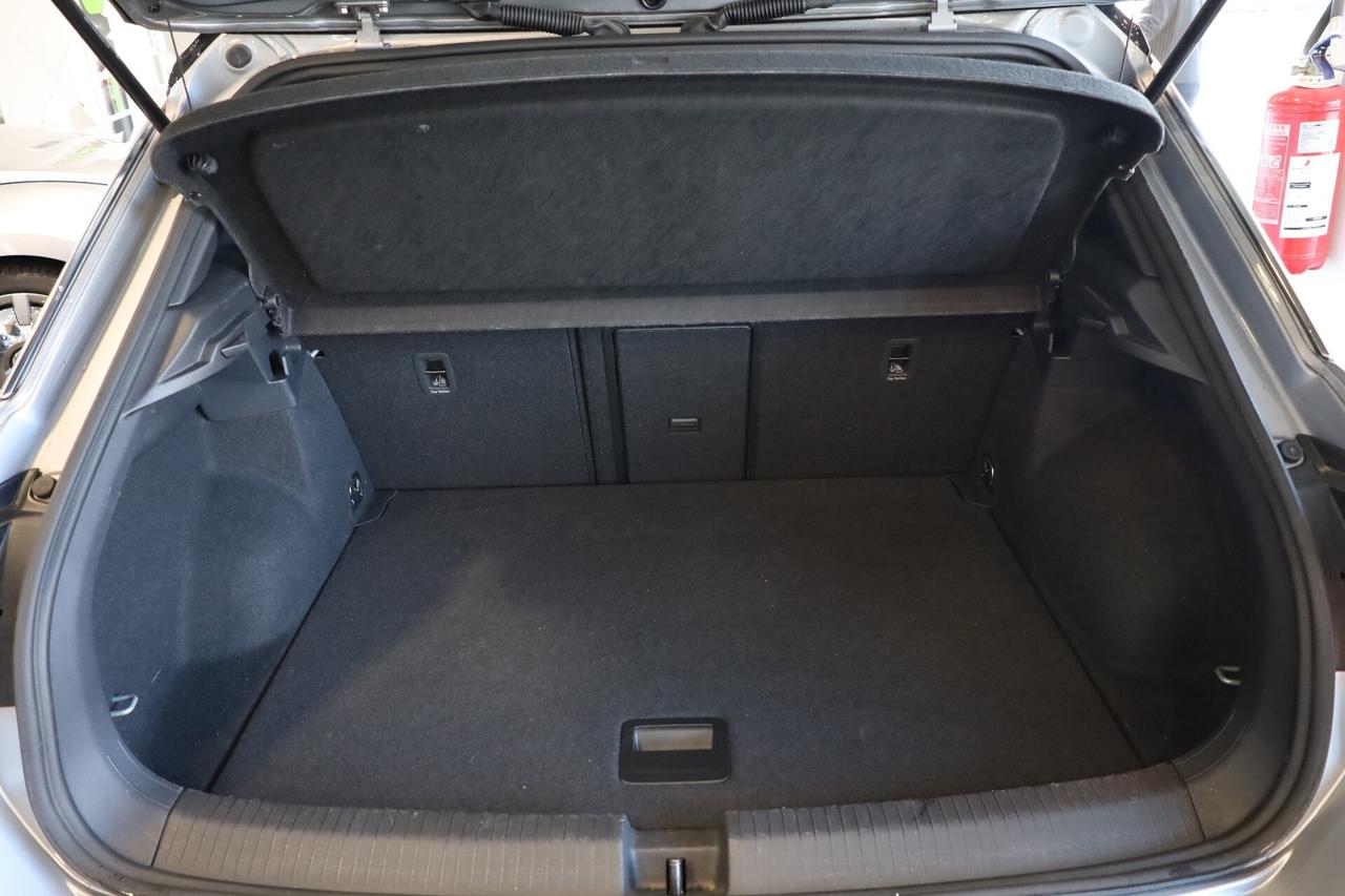 VOLKSWAGEN T-ROC 1.5 TSI ACT DSG R-LINE km 30.000