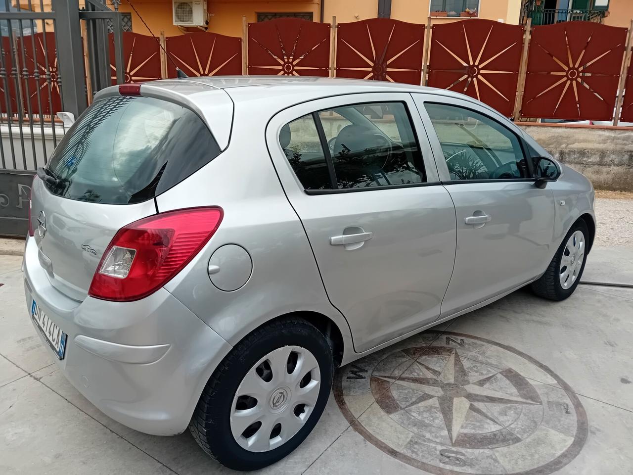 Opel Corsa 1.2 5 porte Enjoy