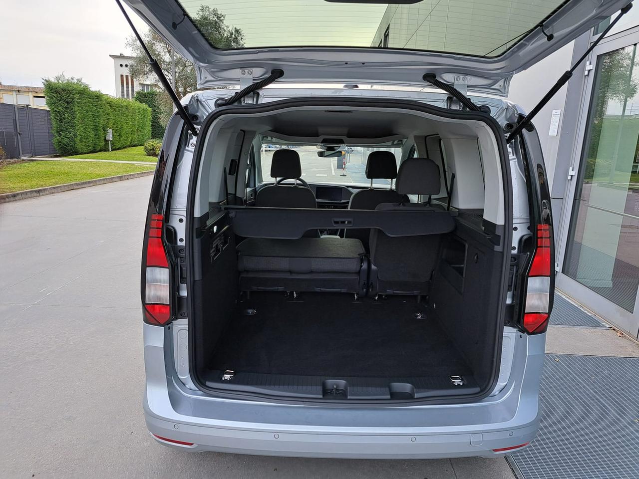Volkswagen Caddy 2.0 tdi 122cv space dsg7