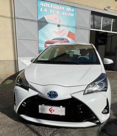 TOYOTA Yaris 1.5H 5 porte Business