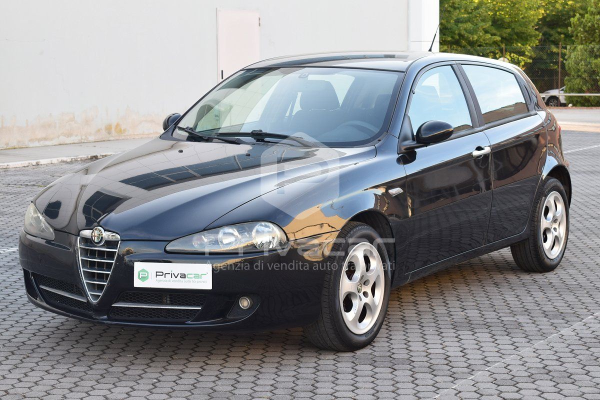 ALFA ROMEO 147 1.6 16V TS (105) 5 porte Distinctive