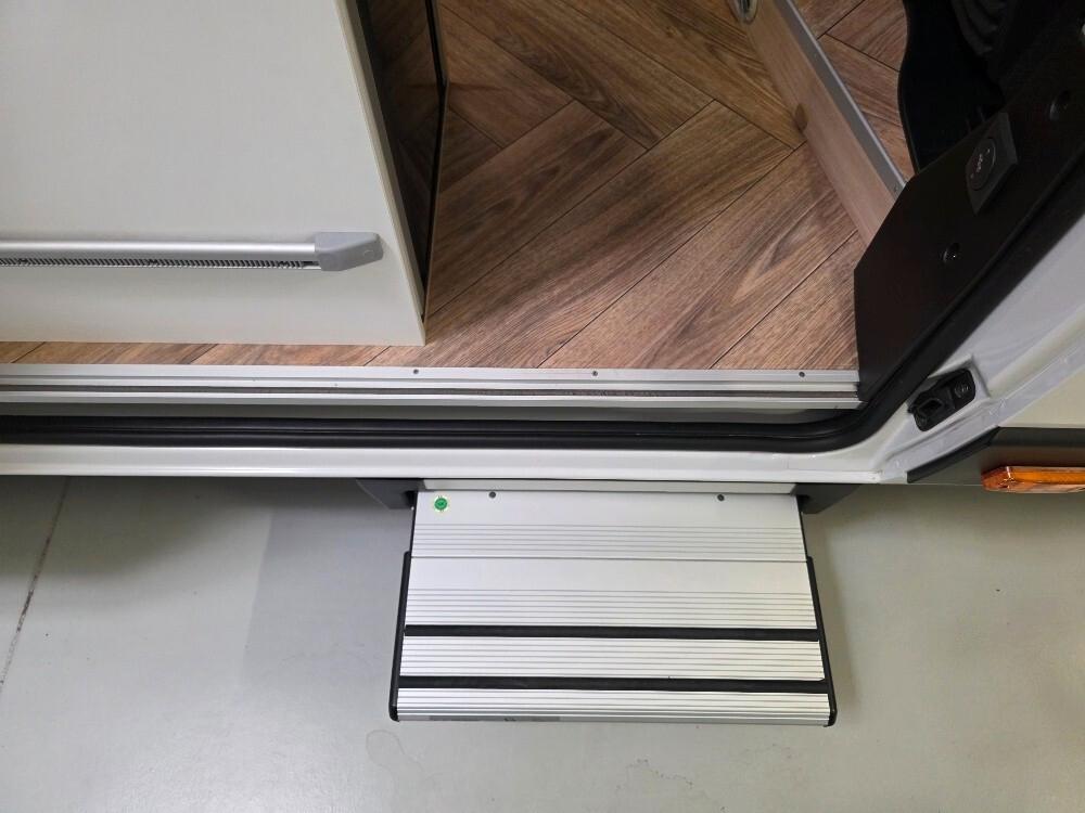 CAMPER VAN CHALLENGER V 217 START EDITION