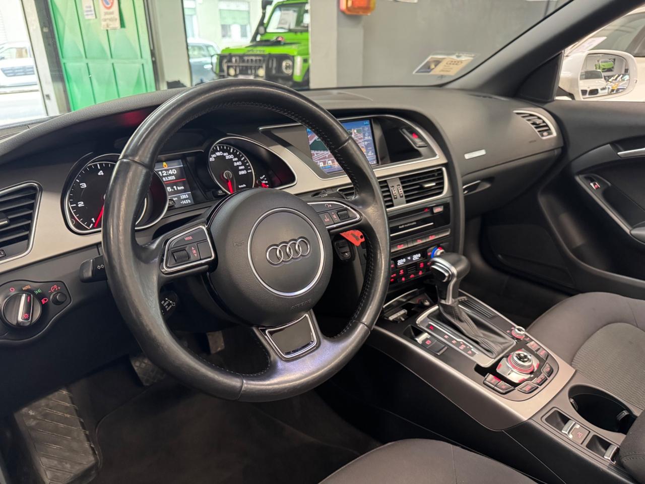 Audi A5 Cabrio 2.0 TDI 177 CV S Line S-Line