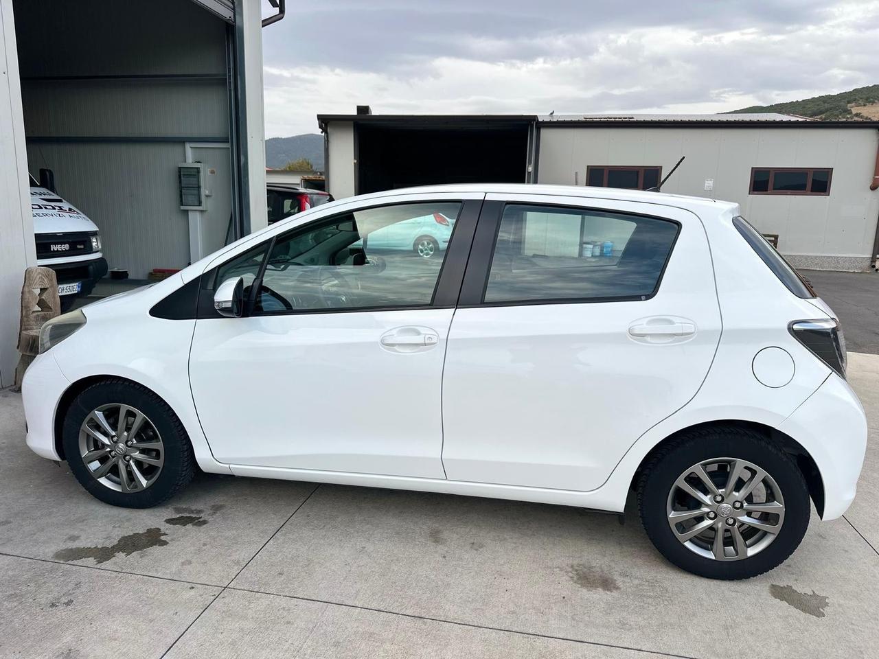 Toyota Yaris 1.4 D-4D 5 porte Lounge