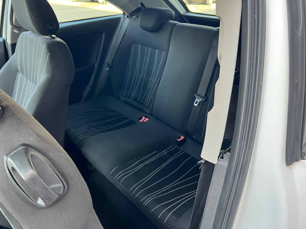 Opel corsa 1.2 Benzina 2011