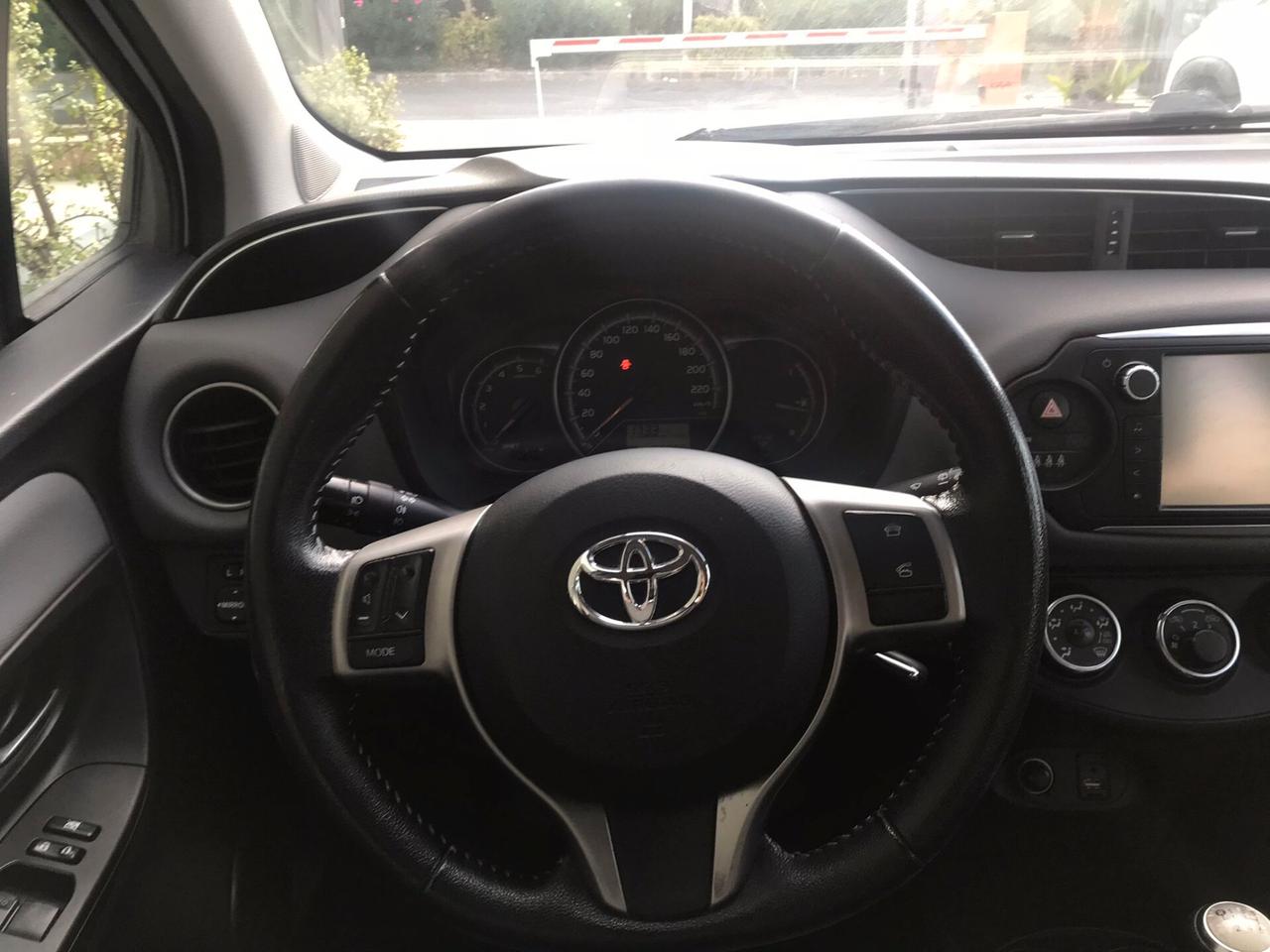 Toyota Yaris 1.4 D-4D 5 porte Lounge