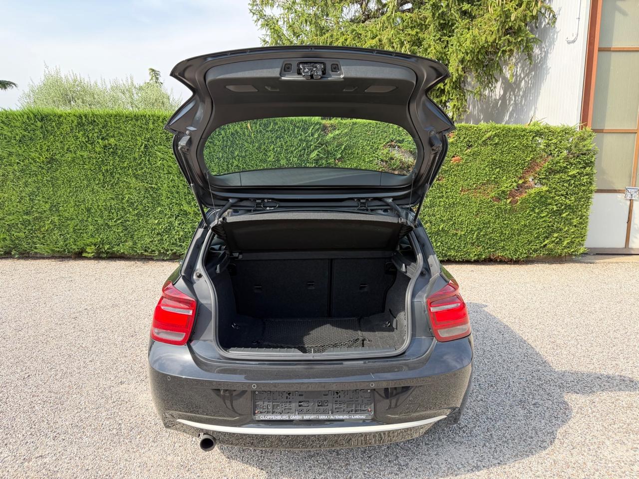 Bmw 118 118i 5p. Unique
