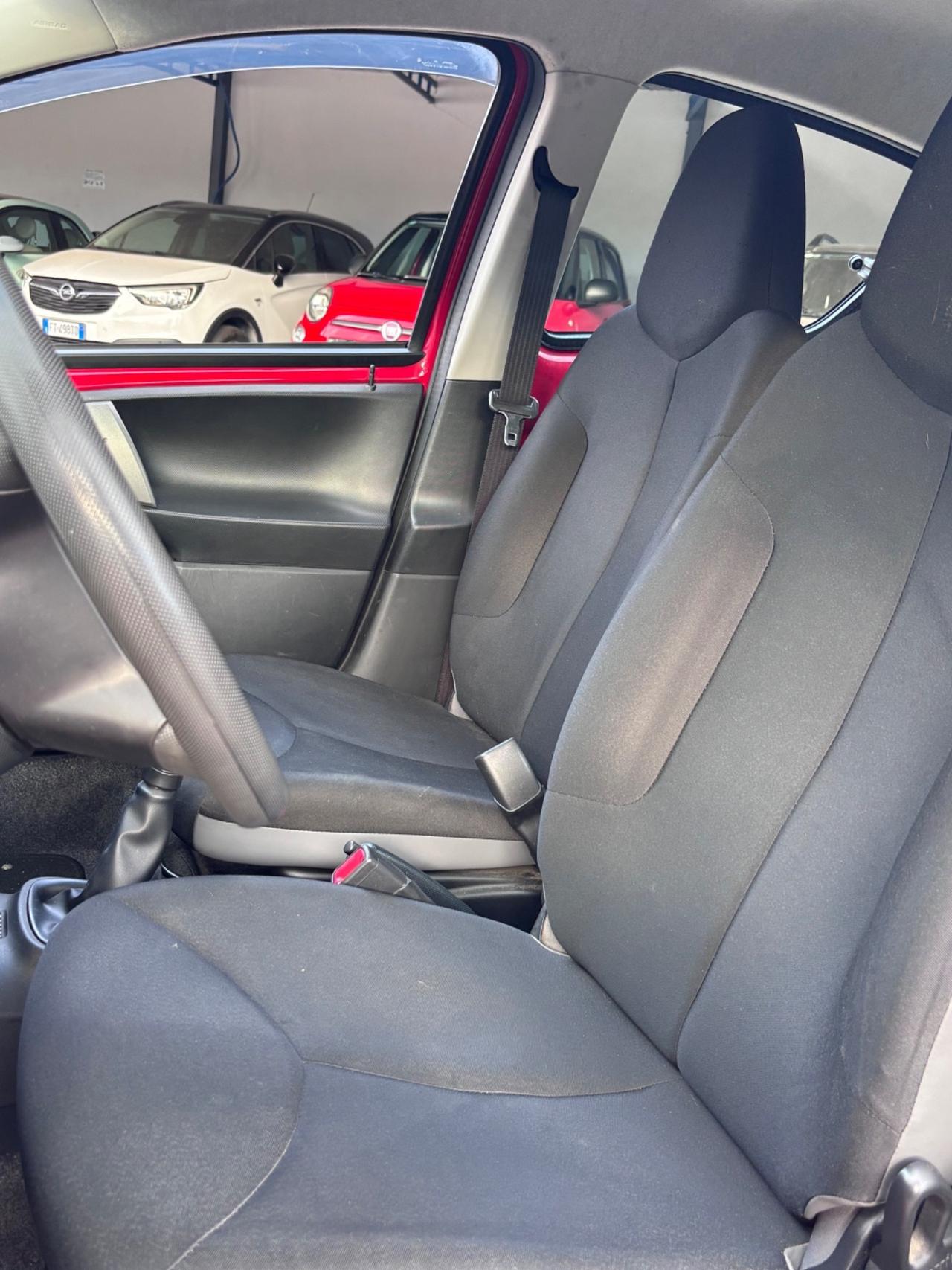 Toyota Aygo 1.0 12V VVT-i 5 porte Active Connect