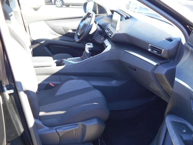 Peugeot 3008 BlueHDi 130 S&S Business