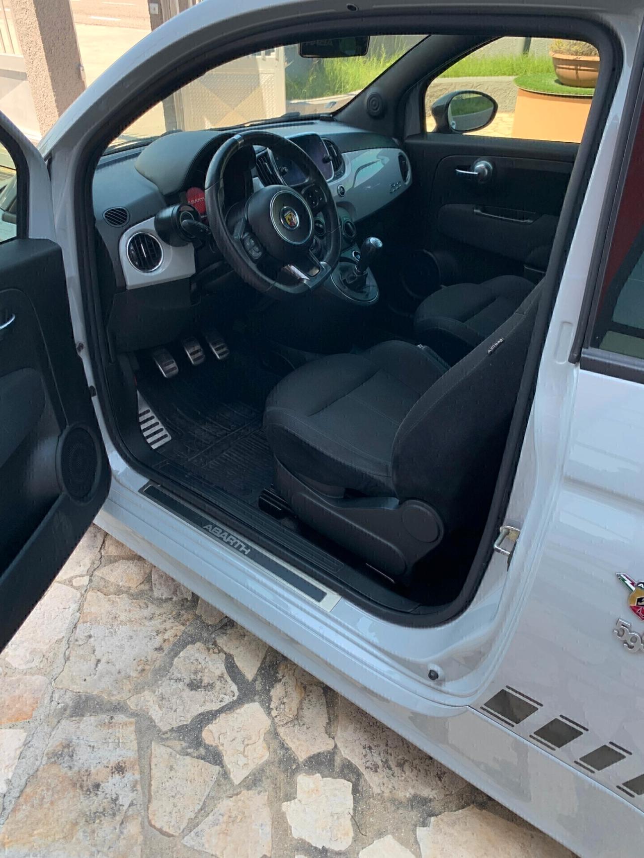 Abarth 595 1.4 Turbo T-Jet 145 CV