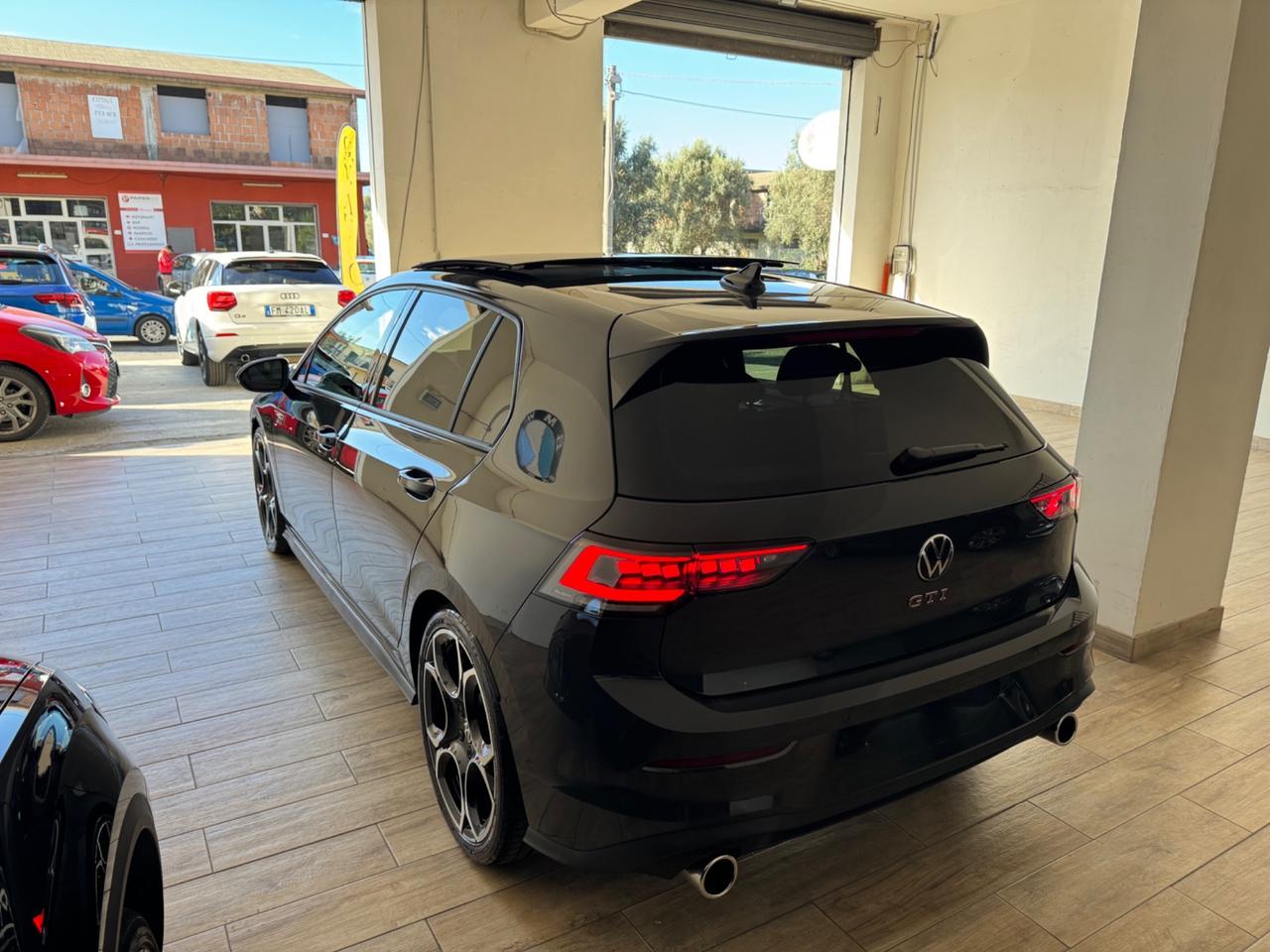 Volkswagen Golf 2.0 TSI GTI DSG