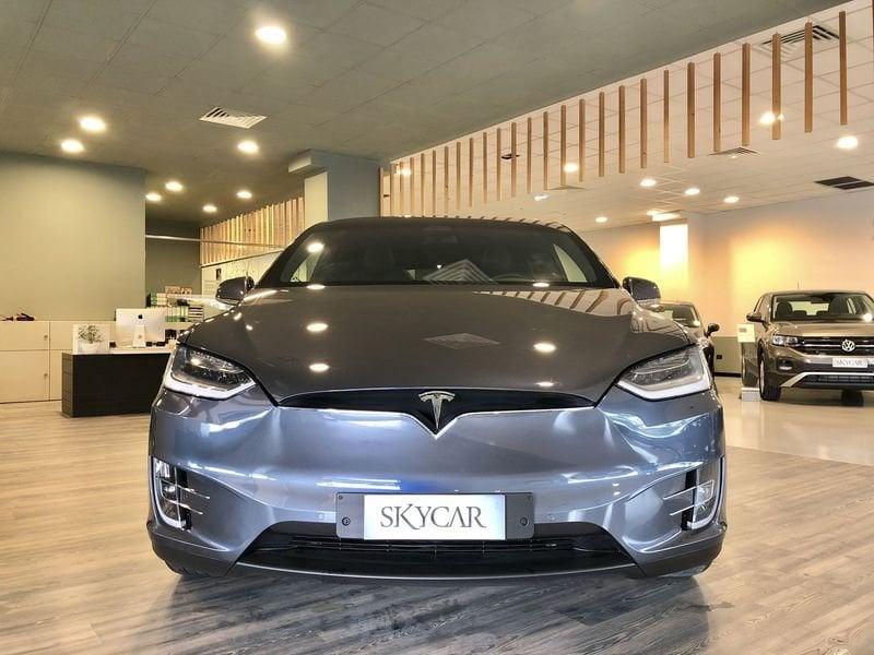 Tesla Model X Long Range AWD Raven 7 Posti Gancio traino