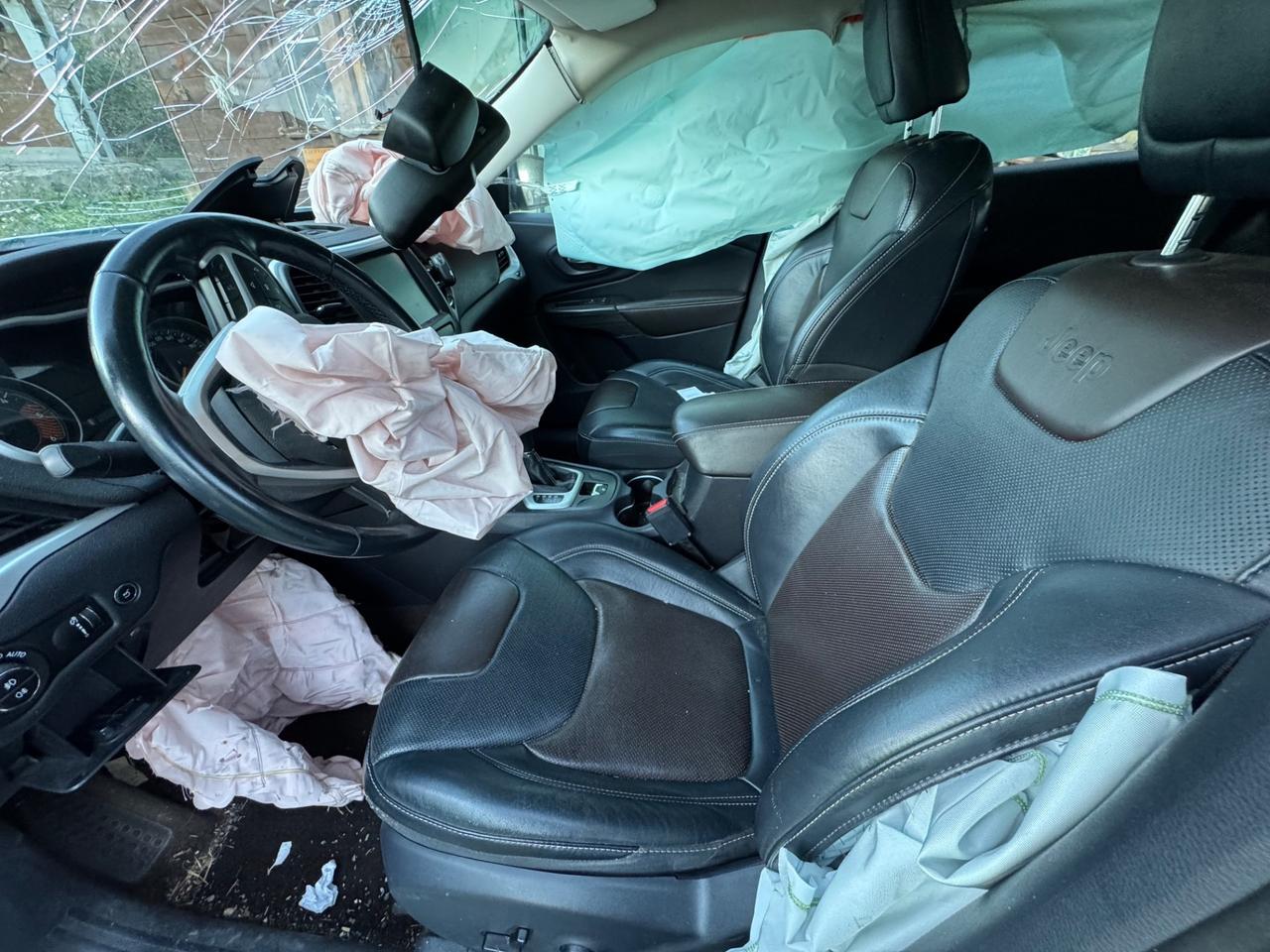 JEEP CHEROKEE 2.2 200CV INCIDENTATA