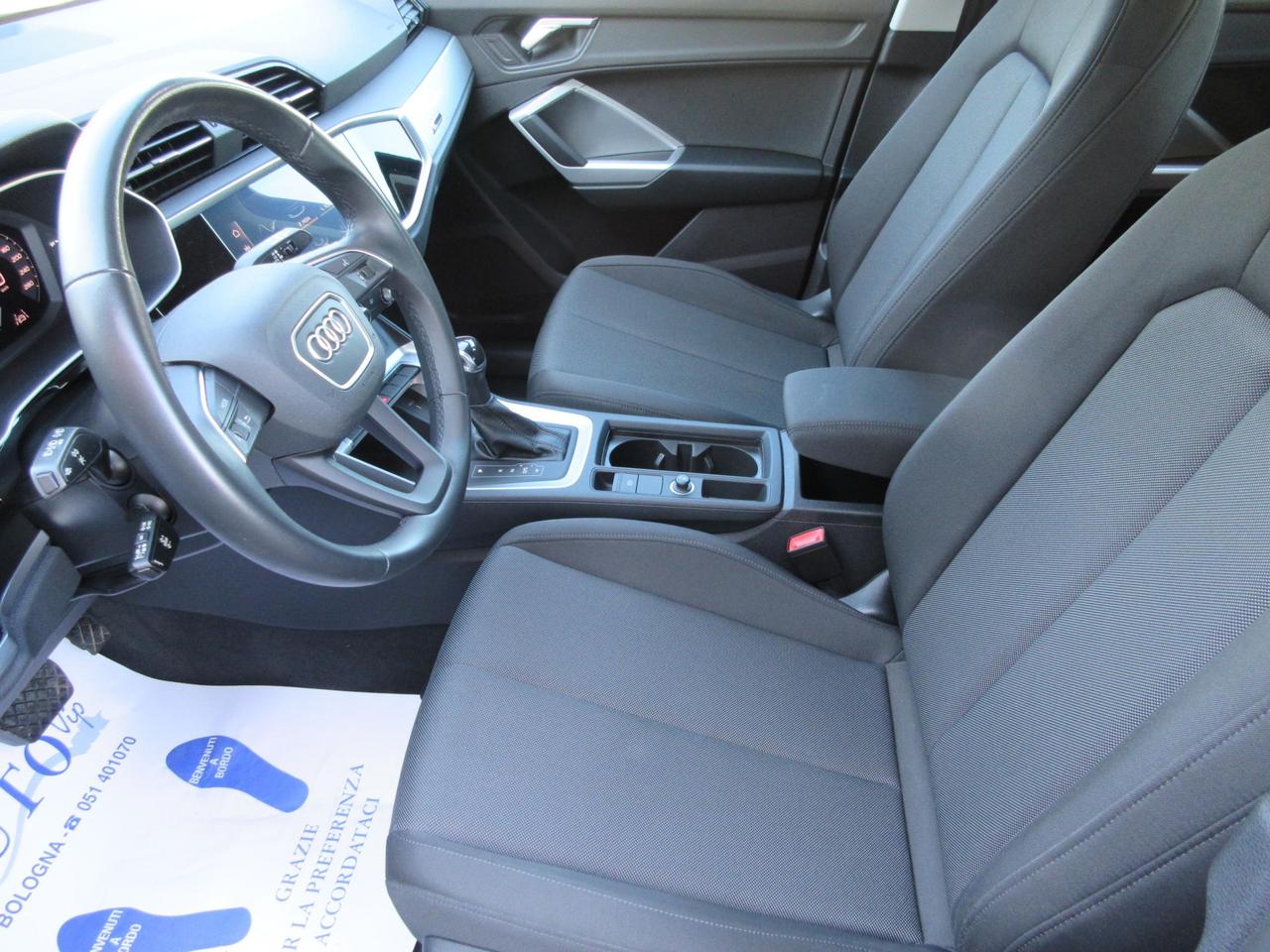 Audi Q3 35 2.0 tdi s-tronic