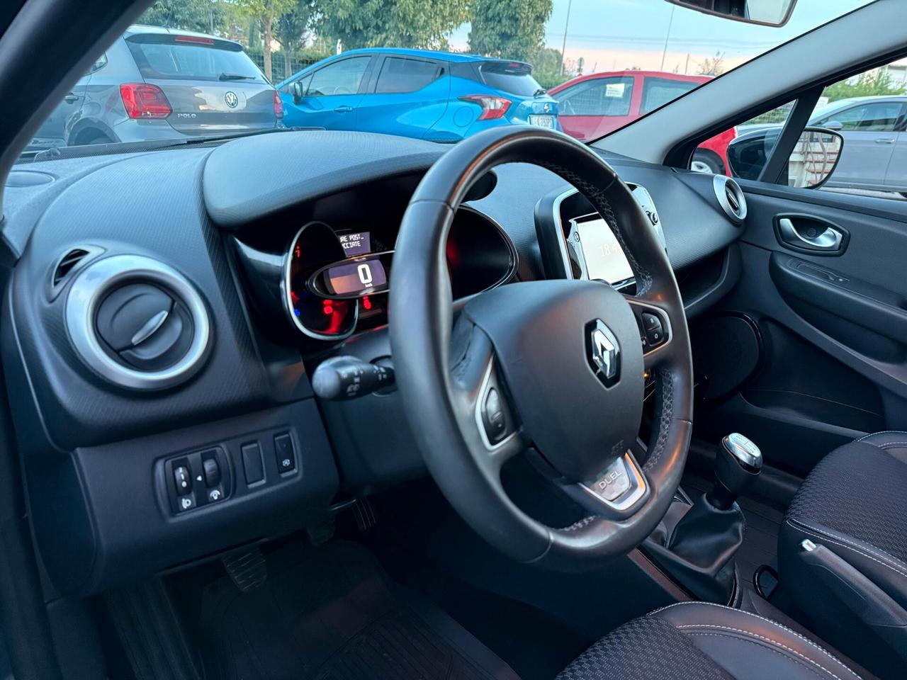 Renault Clio TCe 12V 90 CV Start&Stop 5 porte Energy Duel