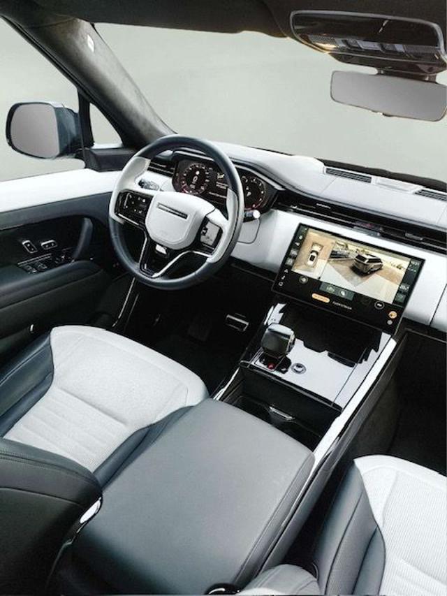LAND ROVER Range Rover Sport 4.4 V8 635 CV SV Edition