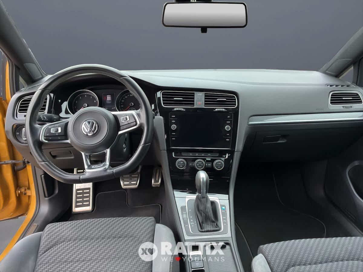 Volkswagen Golf 1.5 TSI 150CV R-Line