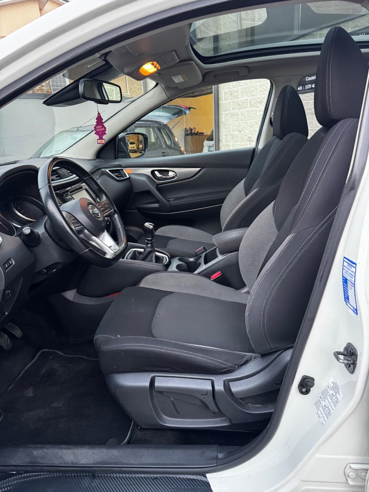 Nissan Qashqai 1.2 DIG-T N-Connecta