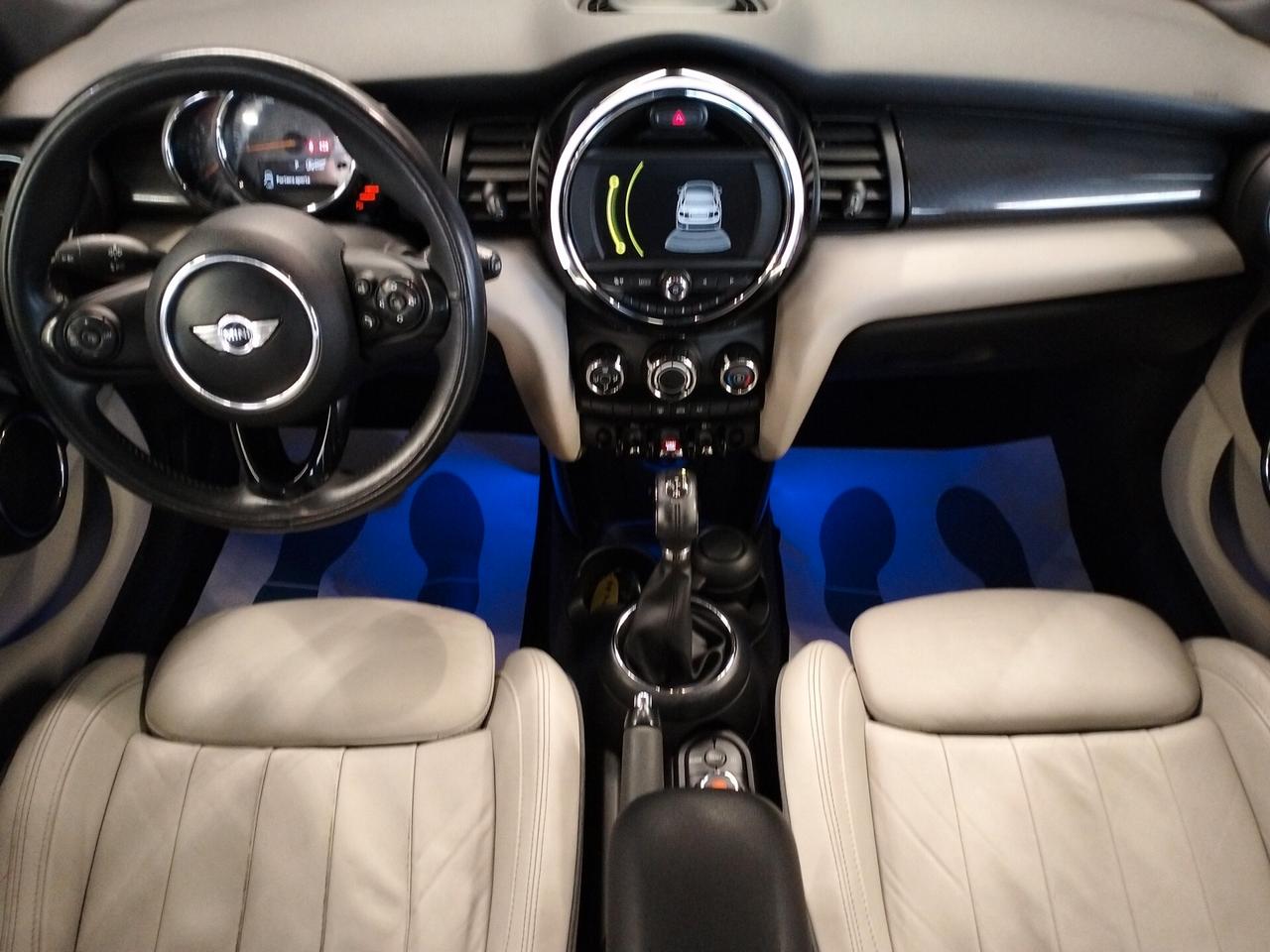 Mini Cooper D 1.5 5p auto - TETTO APRIBILE - NEOPATENTATI