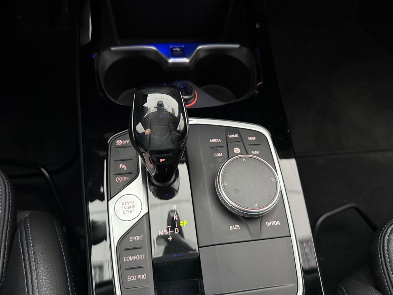 Bmw 118 118d 5p. Msport
