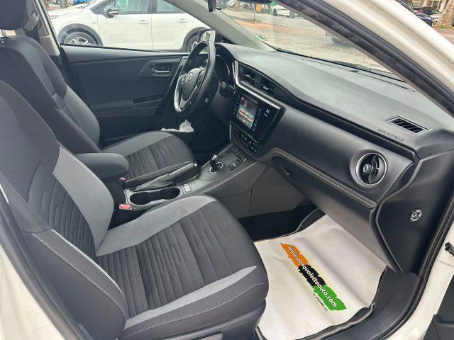 TOYOTA Auris Touring Sports 1.8 Hybrid Business