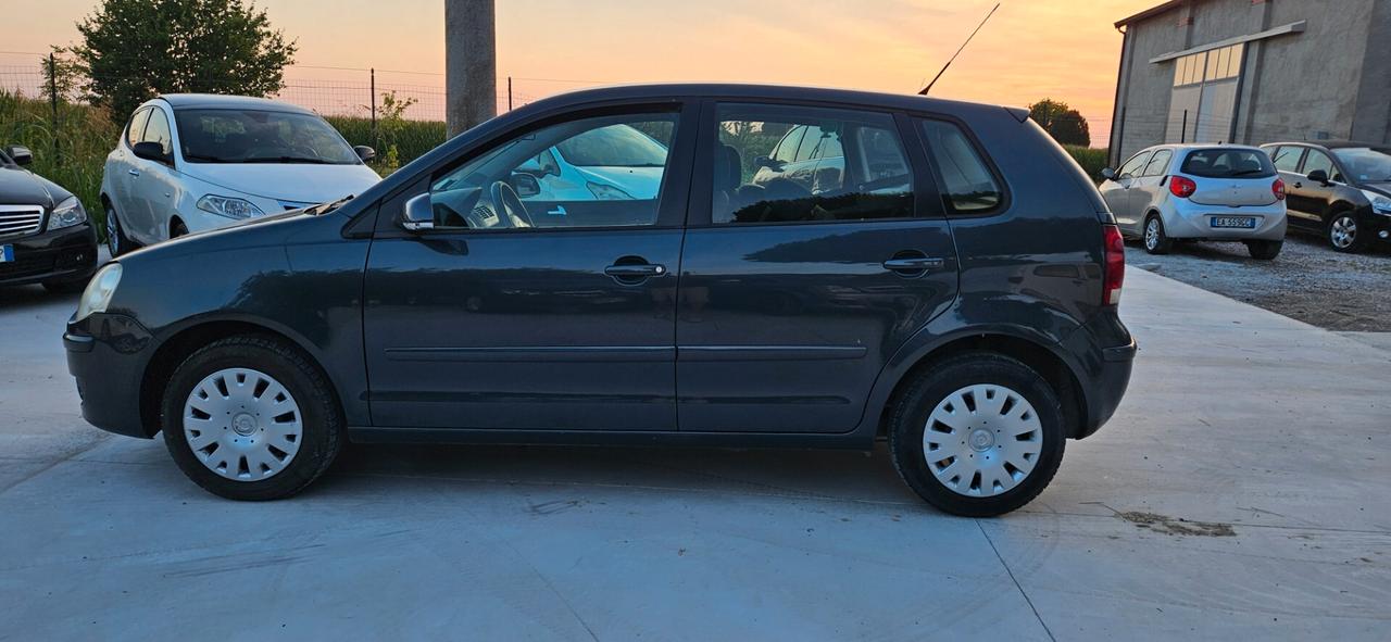 Volkswagen Polo 1.2 5p. Trendline