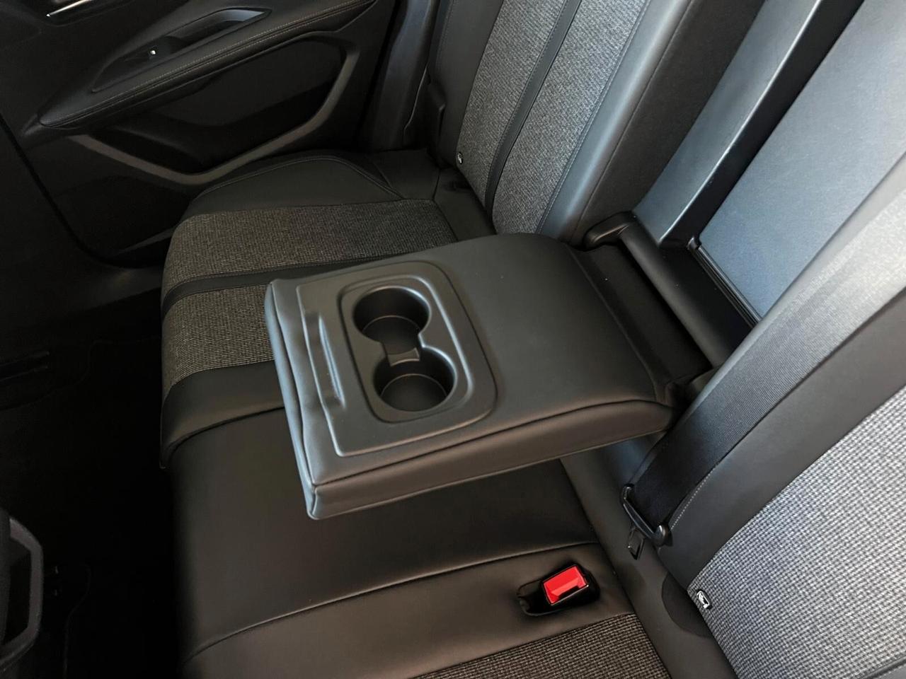 Peugeot 3008 BlueHDi 130 S&S EAT8 Allure 2019