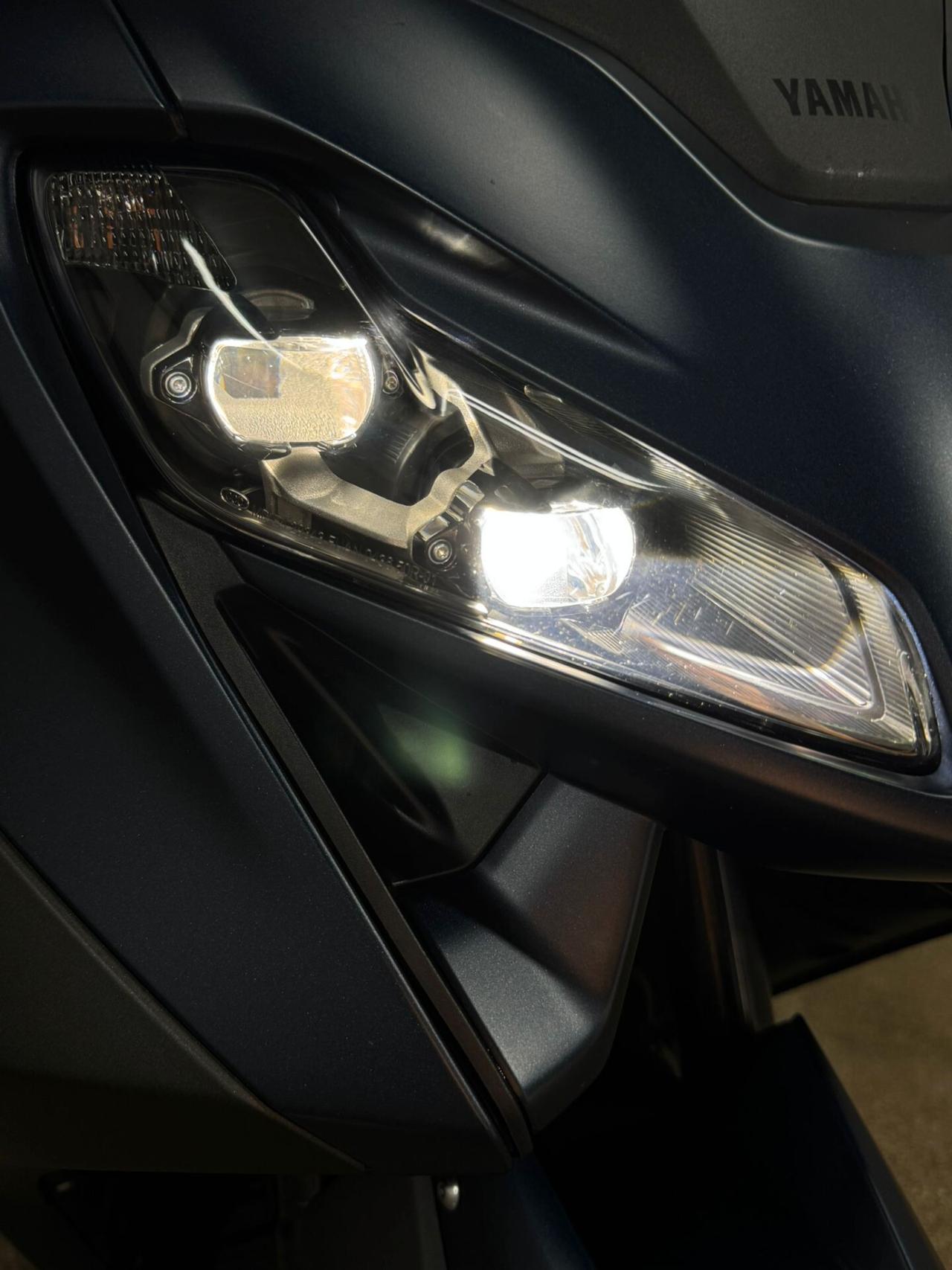 Yamaha TMAX 560 tech max