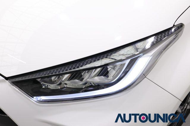 TOYOTA Yaris 1.5 HYBRID 5 PORTE LOUNGE FARI LED TETTO PANORAMA