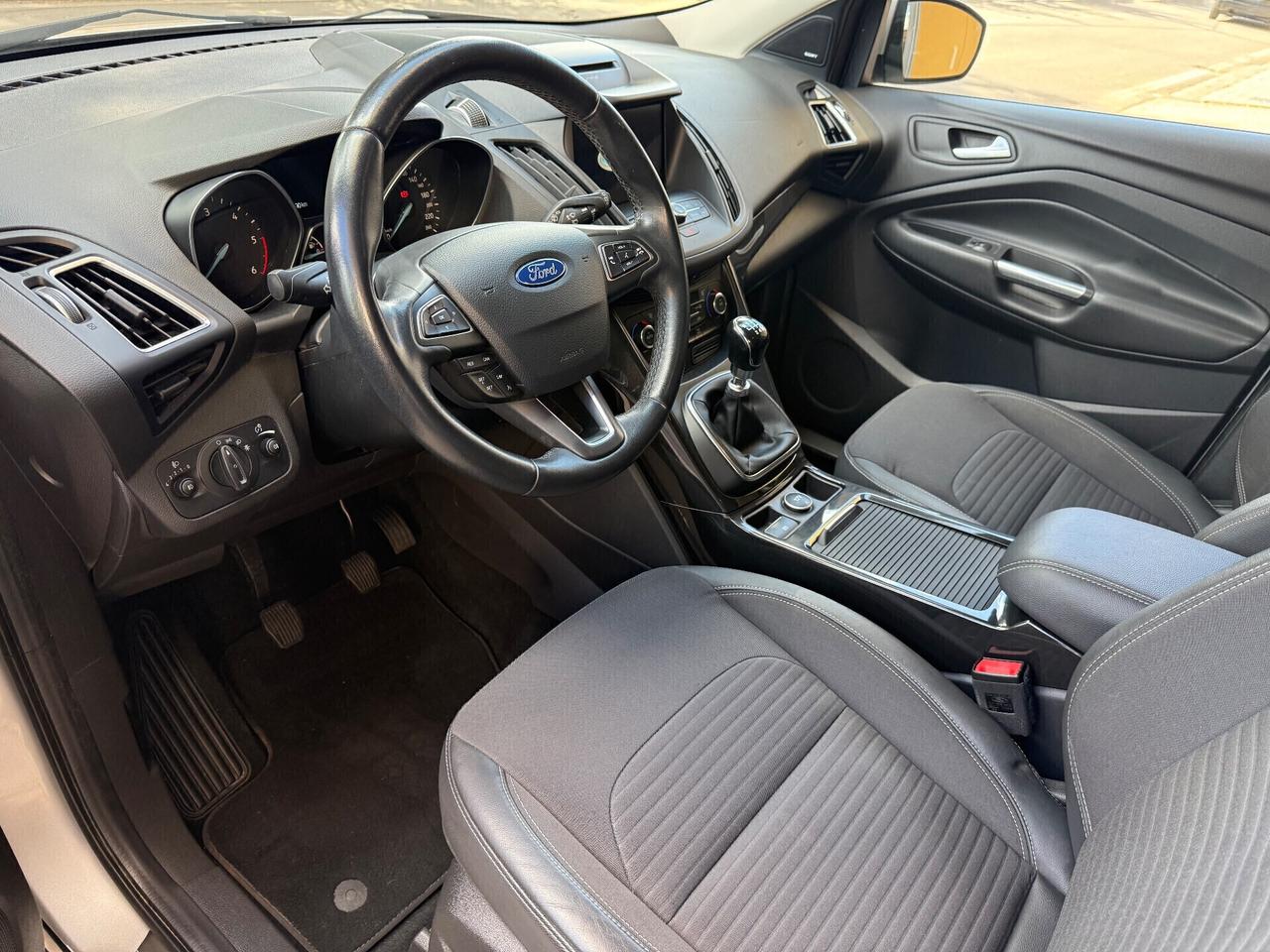 Ford Kuga 2018 - 2.0 TDCI 150 CV S&S 4WD Vignale