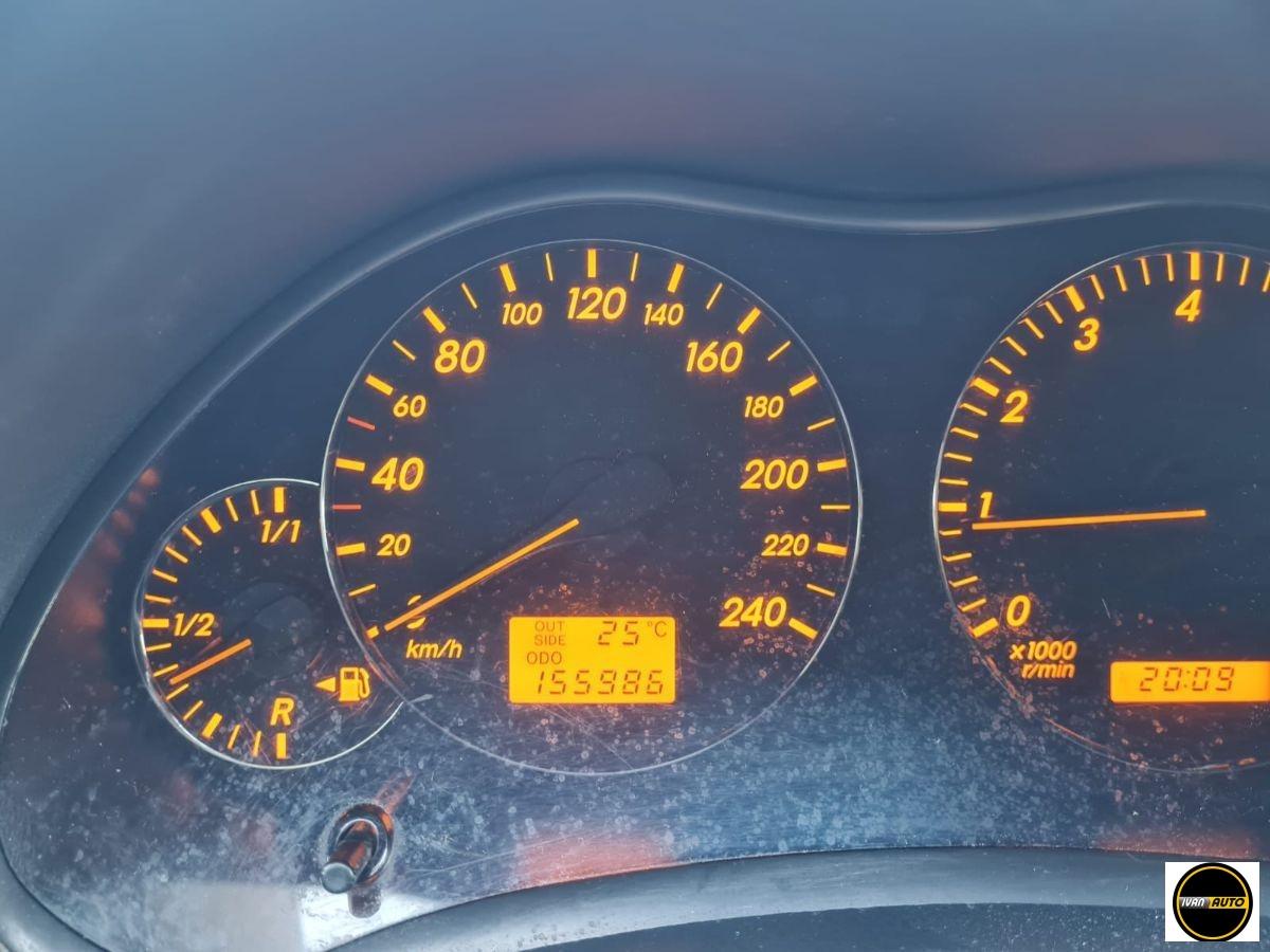 TOYOTA Avensis Benzina