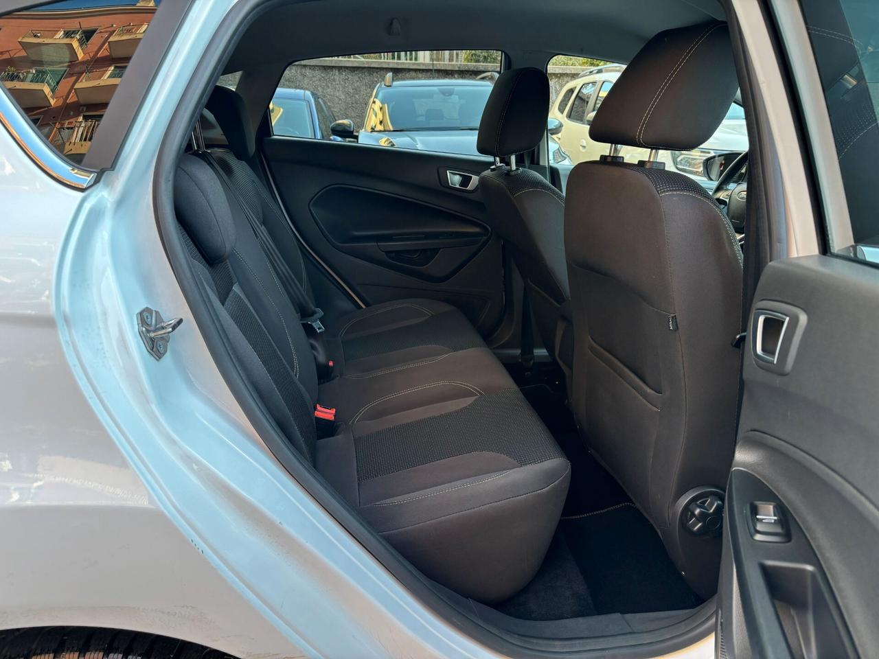 Ford Fiesta 1.4 5 porte Bz.- GPL Black & White Edition