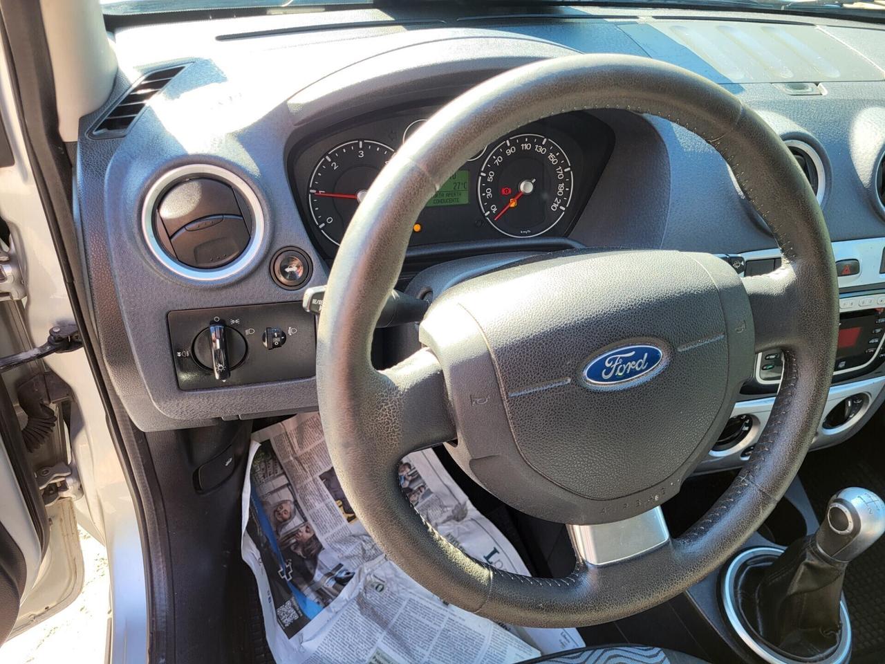 FORD FUSION 1,4 TDCi-GANCIO TRAINO-PORTAPACCHI