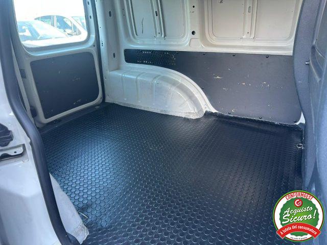 VOLKSWAGEN Caddy 2.0 TDI 102 CV Furgone Business