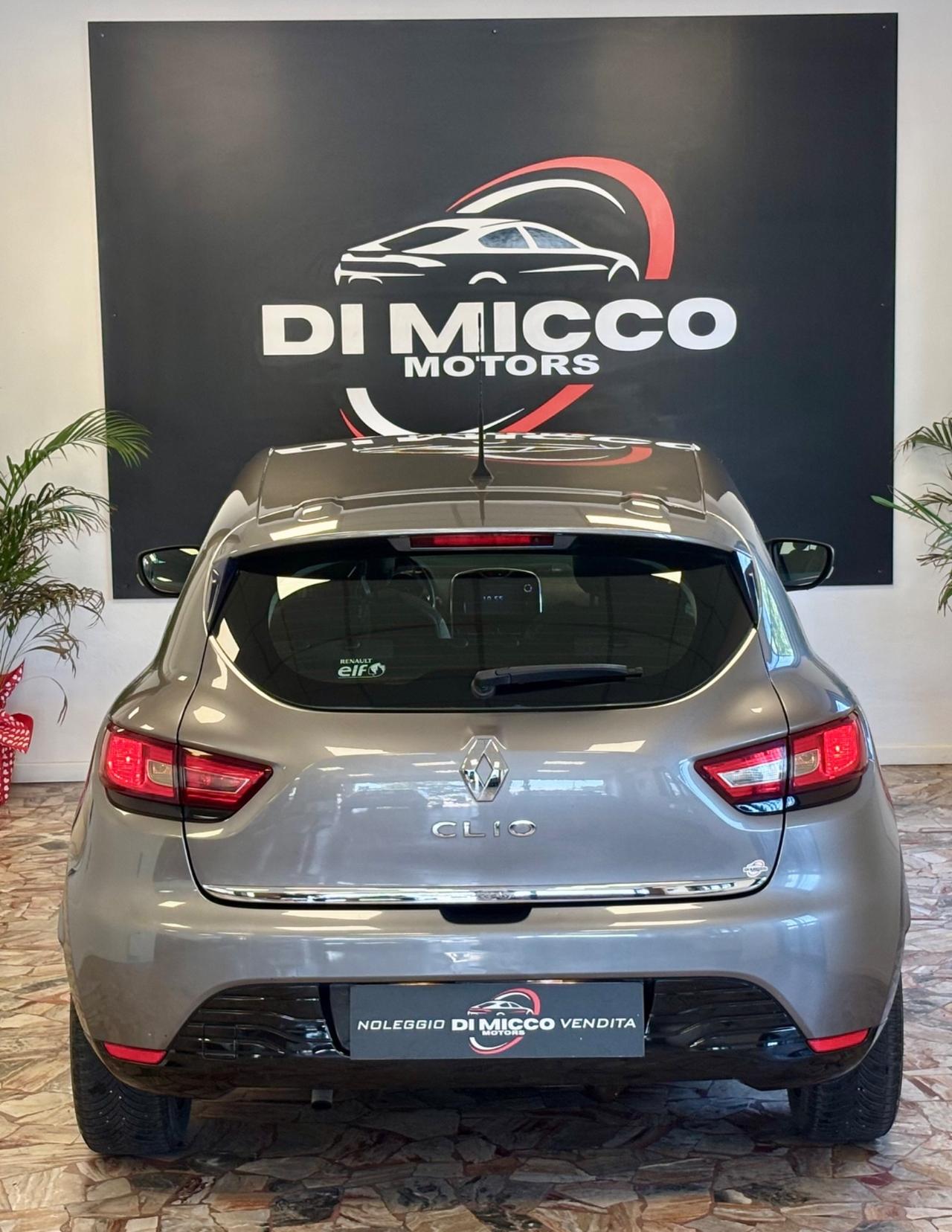 Renault Clio 1.2 75CV 5 porte Costume National