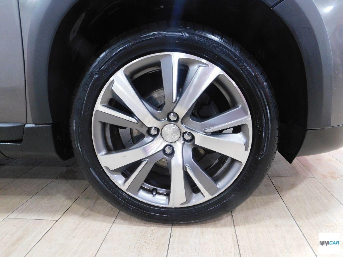 PEUGEOT - 2008 - BlueHDi 120 S&S Allure
