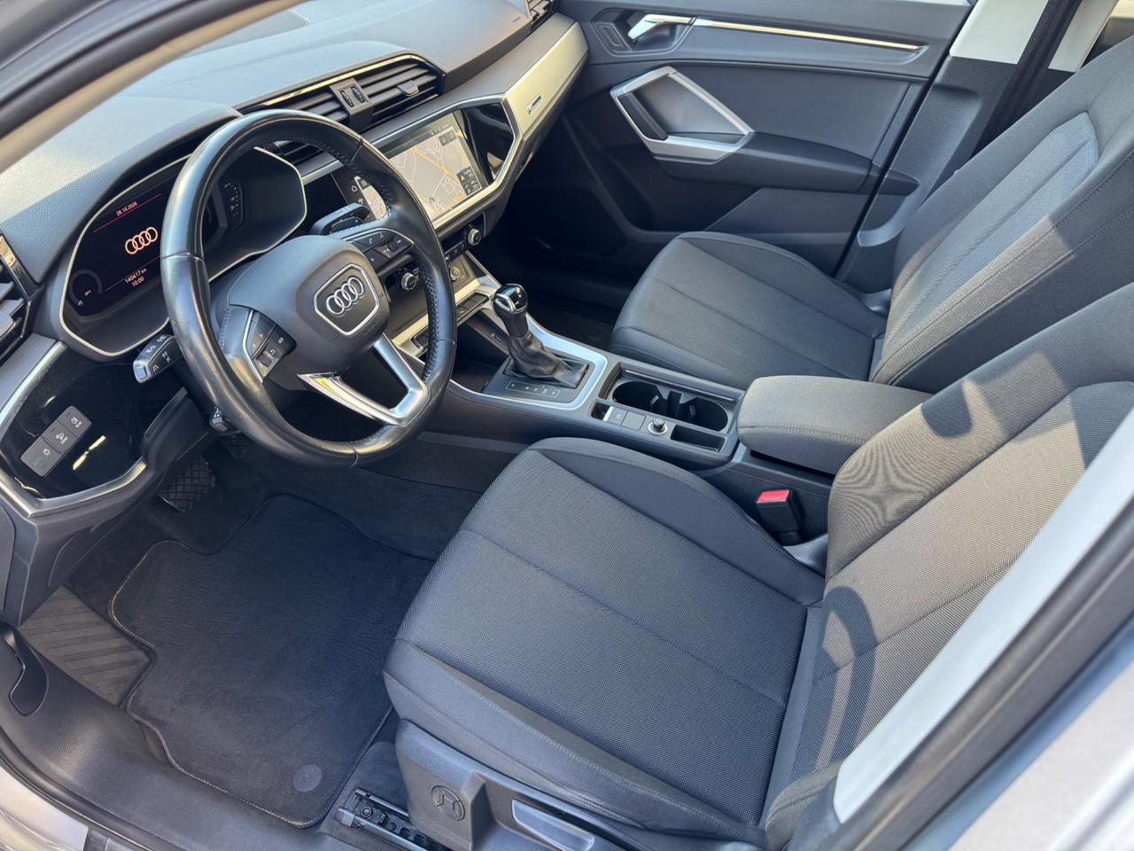 Audi Q3 2.0 TDI - FARI MATRIX - 2019