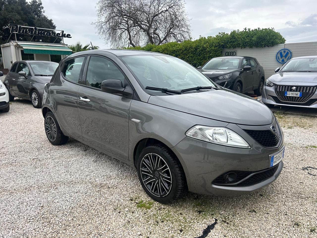 Lancia Ypsilon 1.0 FireFly 5 porte S&S Hybrid Ecochic Gold