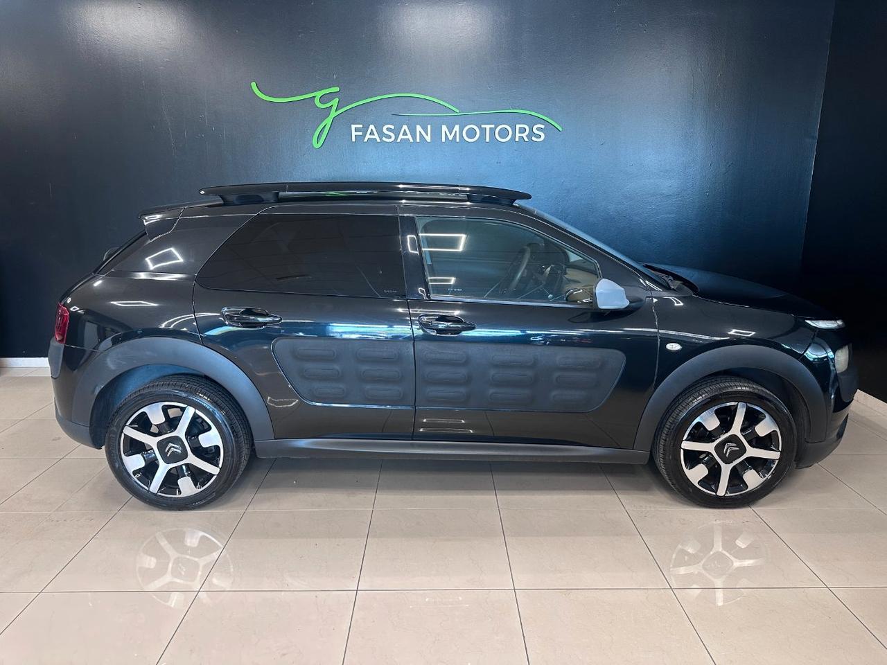 Citroen C4 Cactus 1.6 bluehdi Just Black 100cv
