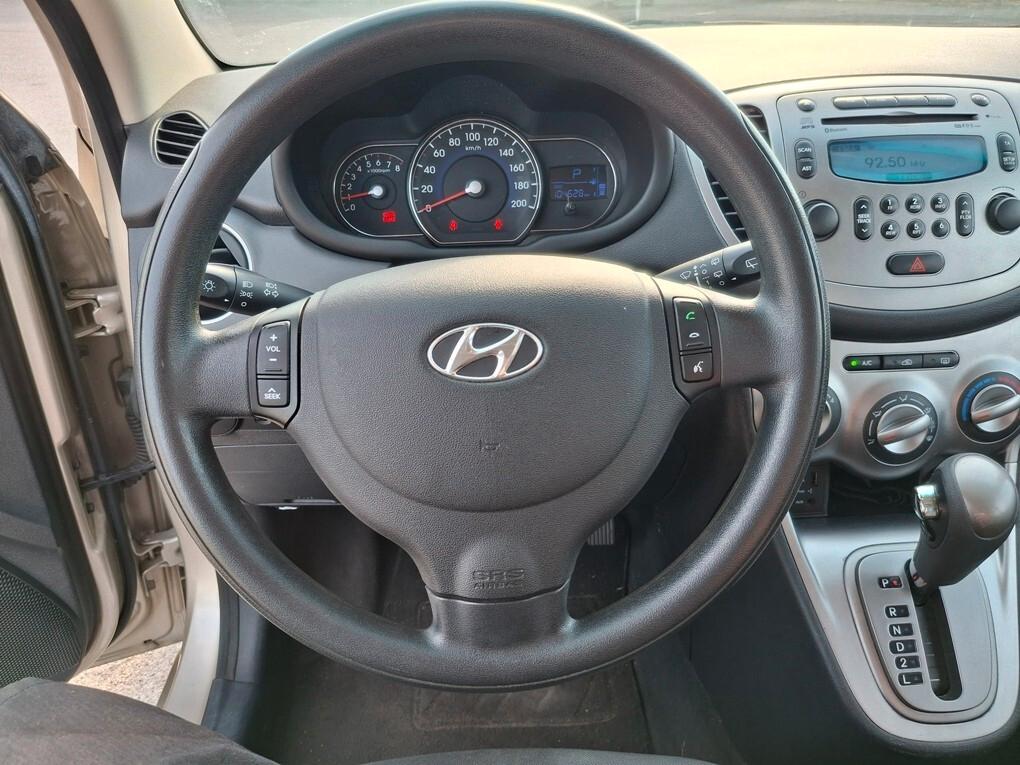 Hyundai i10 1.1 CAMBIO AUTOMATICO