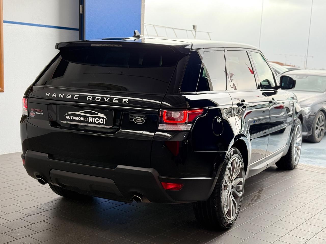 Land Rover Range Rover Sport 3.0 TDV6 HSE Dynamic