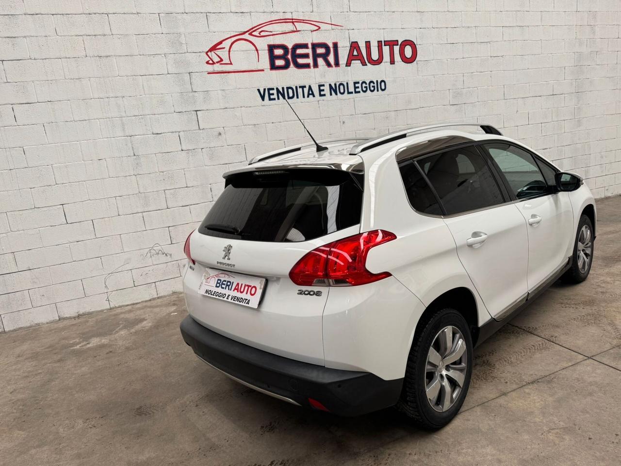 Peugeot 2008 PureTech Allure