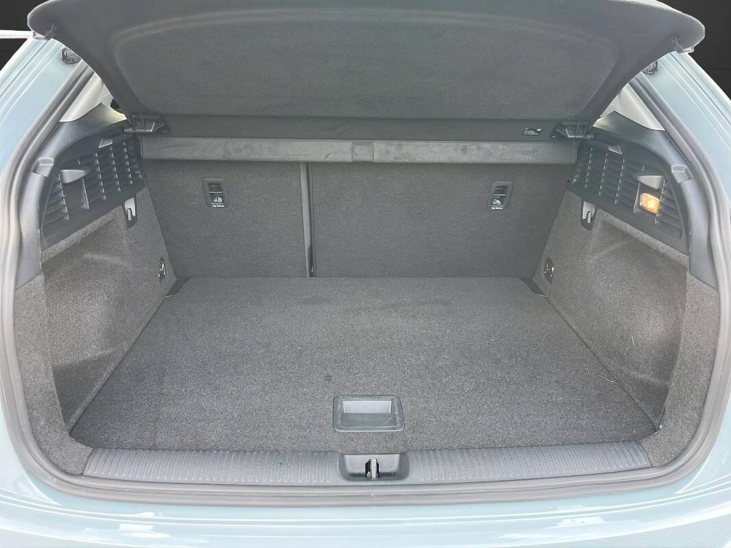 Audi Q2 35 2.0 tdi Business s-tronic